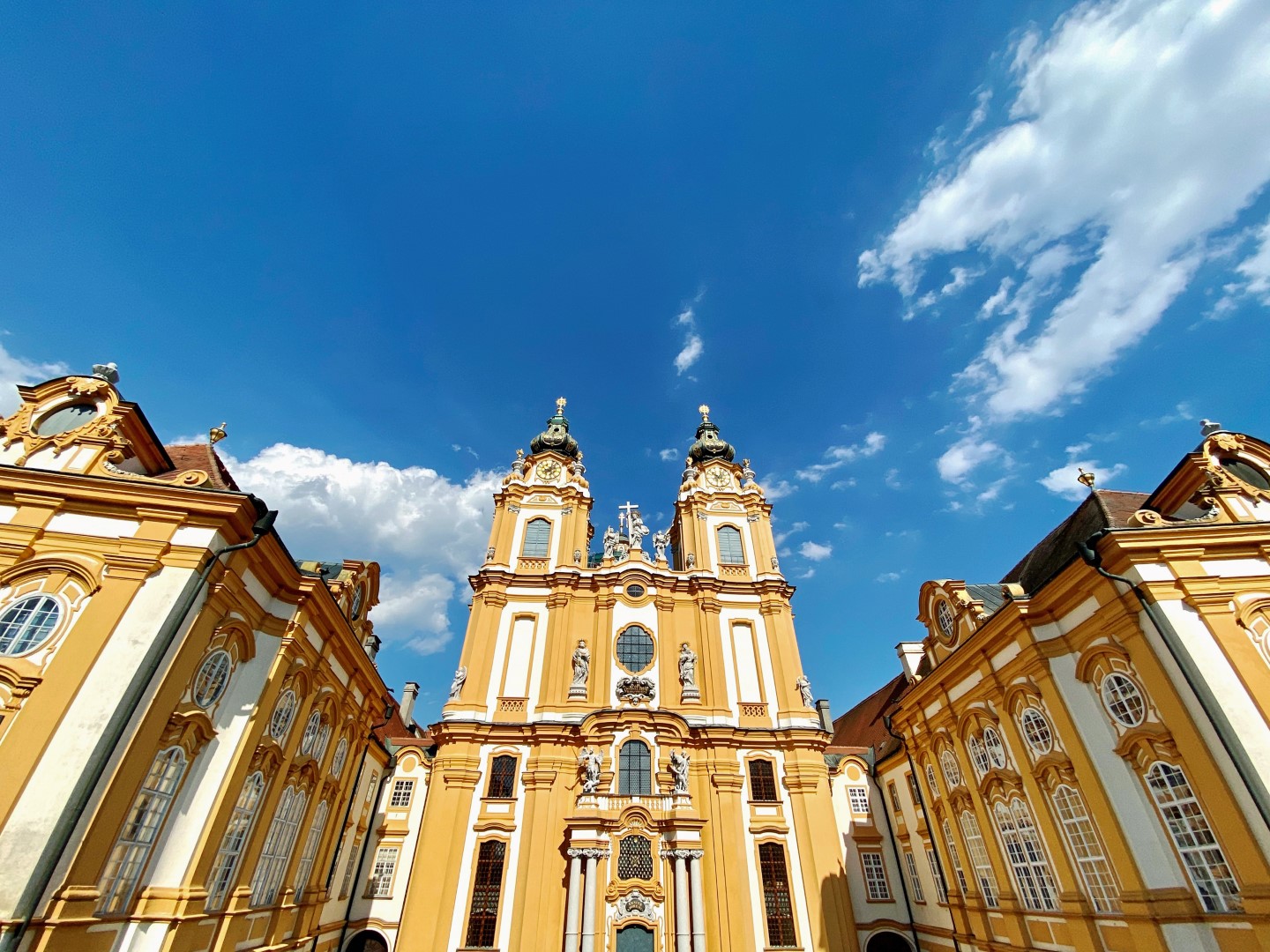 Stift Melk Außenansicht