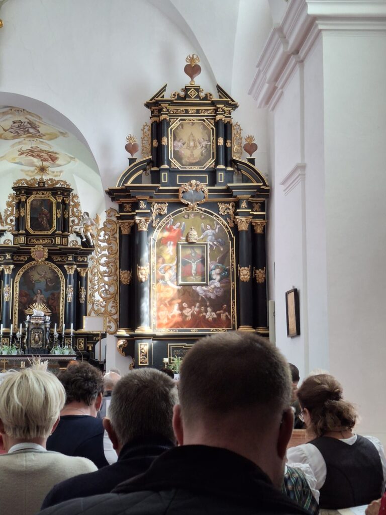 Dirndlgwandsonntag in Toberstetten bei Neuhofen