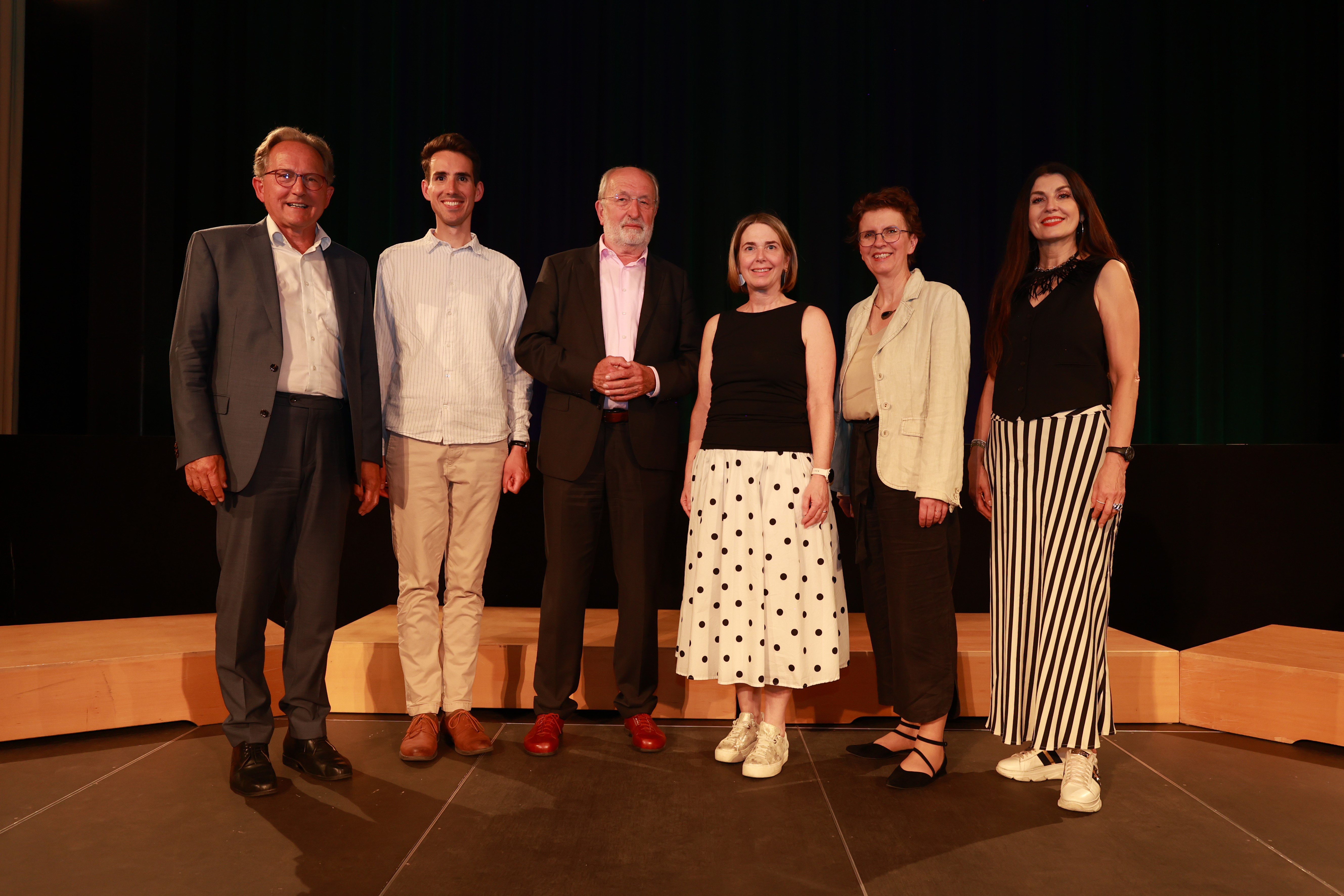 Erhard Mann, Simon Erasimus, Erwin Ortner, Absolventin chor.leiten intenso Esther Eisinger, Ulrike Weidinger und Monika Ballwein.