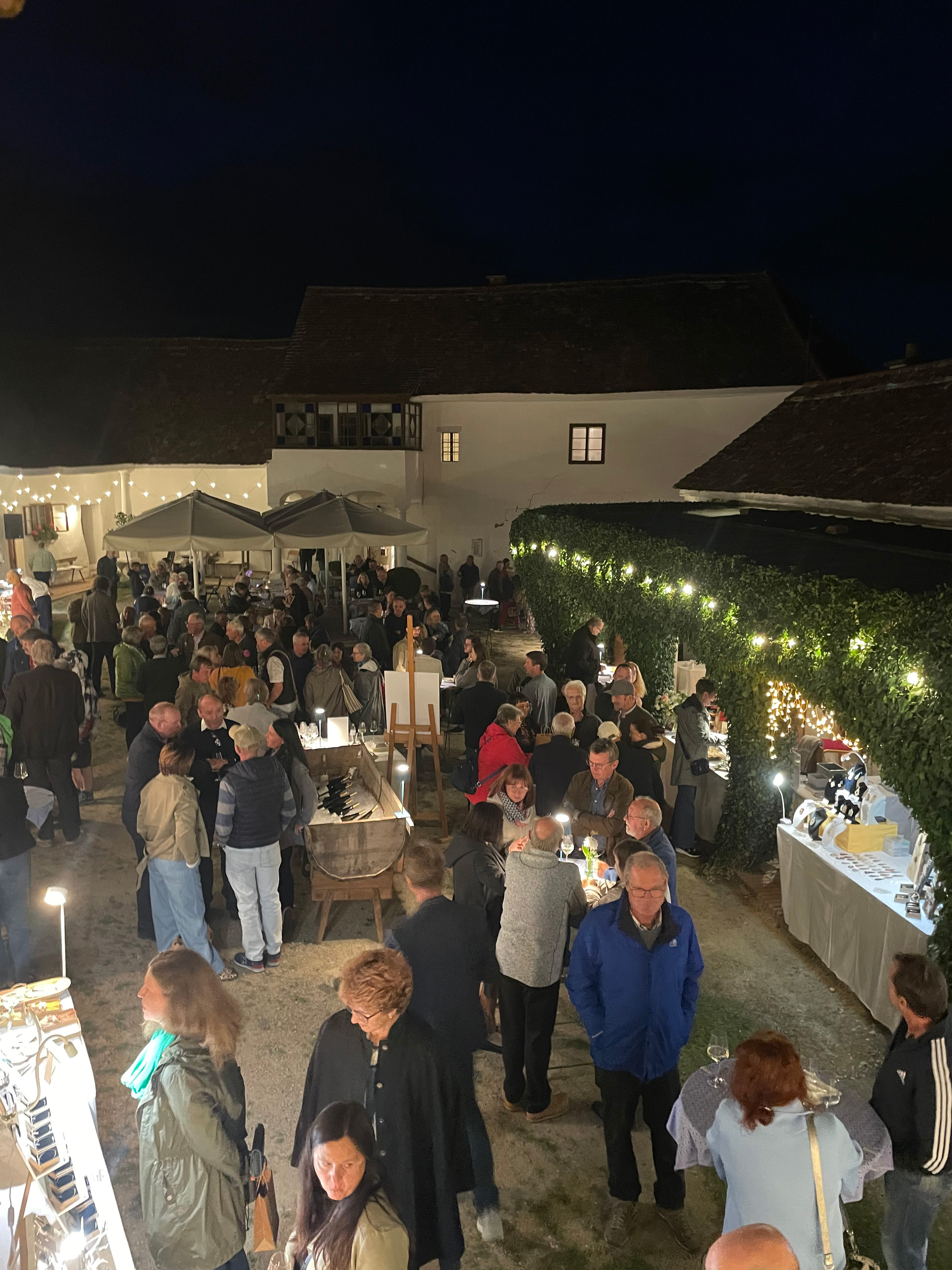 Beste Stimmung bei Handwerk unter Sternen ist garantiert.